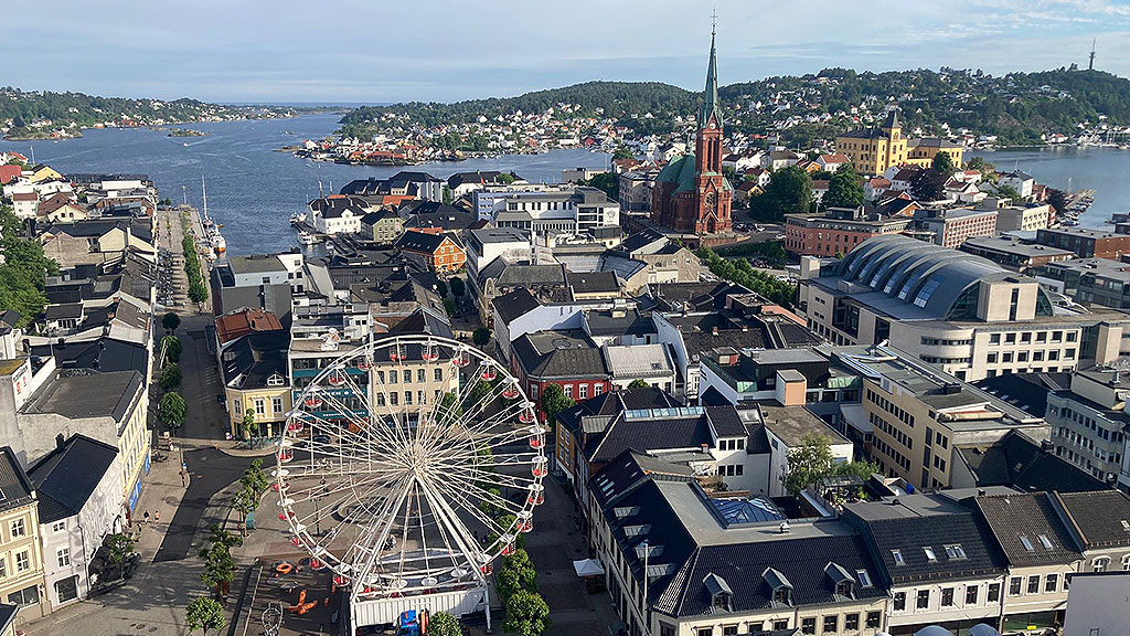 Kunstfliegerin in Norwegen